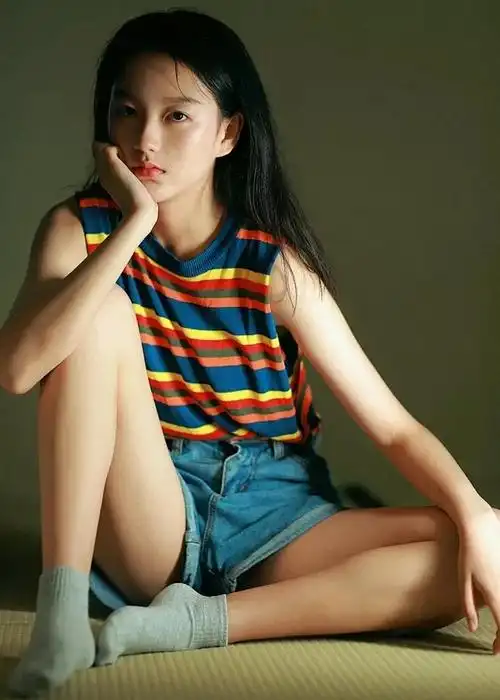 机甲番钢铁黎明海报